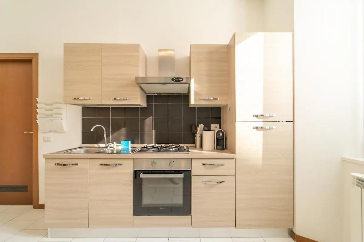 Como City Flat With Ac And Wifi Italien